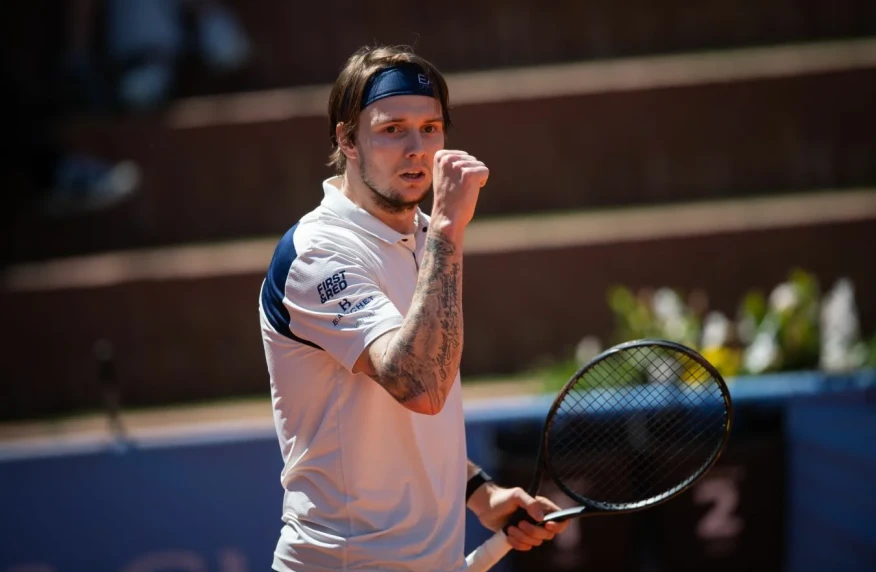 Бублик Қытайдағы ATP турнирінің жартылай финалына шықты Бублик Қытайдағы ATP турнирінің жартылай финалына шықты