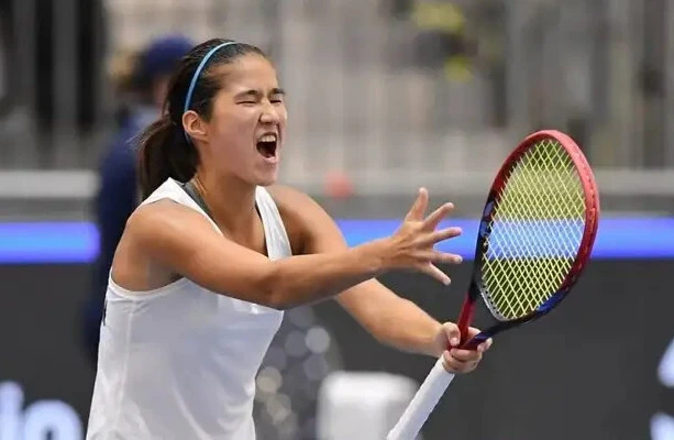 Куламбаева вылетела в одиночке, но вышла в полуфинал в паре на турнире ITF в Аргентине Куламбаева вылетела в одиночке, но вышла в полуфинал в паре на турнире ITF в Аргентине