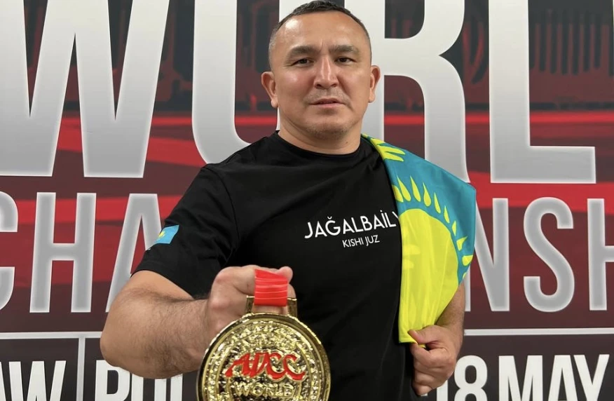 Айдар Махметов - чемпион мира по грепплигу Айдар Махметов - чемпион мира по грепплигу