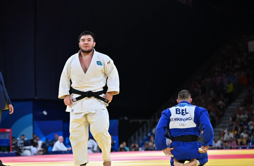 Нурлыхан Шархан выиграл первую схватку на Олимпиаде Нурлыхан Шархан выиграл первую схватку на Олимпиаде
