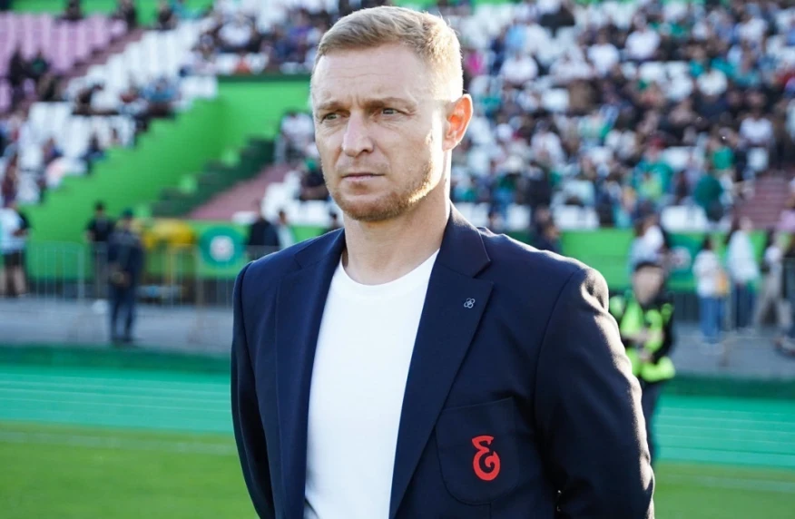 Чемпиондыққа үміткер команда өзінің бас бапкерінің болашағы туралы мәлімдеді Чемпиондыққа үміткер команда өзінің бас бапкерінің болашағы туралы мәлімдеді