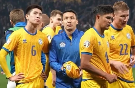 Казахстан опустился на шесть позиций в рейтинге ФИФА Казахстан опустился на шесть позиций в рейтинге ФИФА