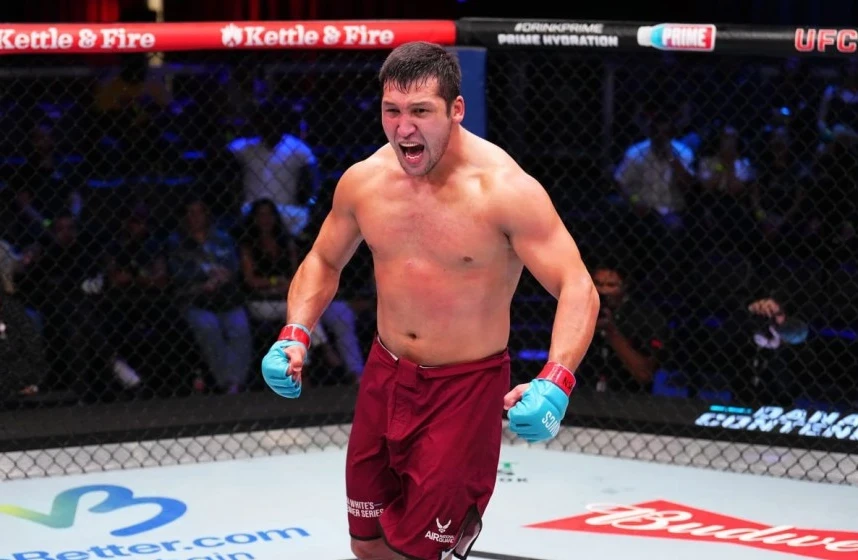 Дияр Нұрғожай UFC-дегі екінші жекпе-жегіне салмақ өлшеуден сәтті өтті Дияр Нұрғожай UFC-дегі екінші жекпе-жегіне салмақ өлшеуден сәтті өтті