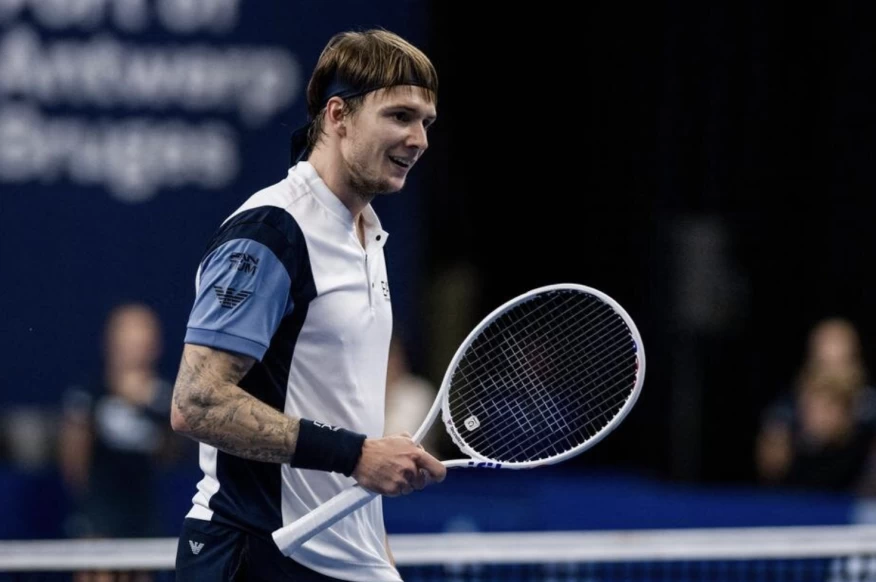 Бублик снялся с парного разряда на Australian Open Бублик снялся с парного разряда на Australian Open
