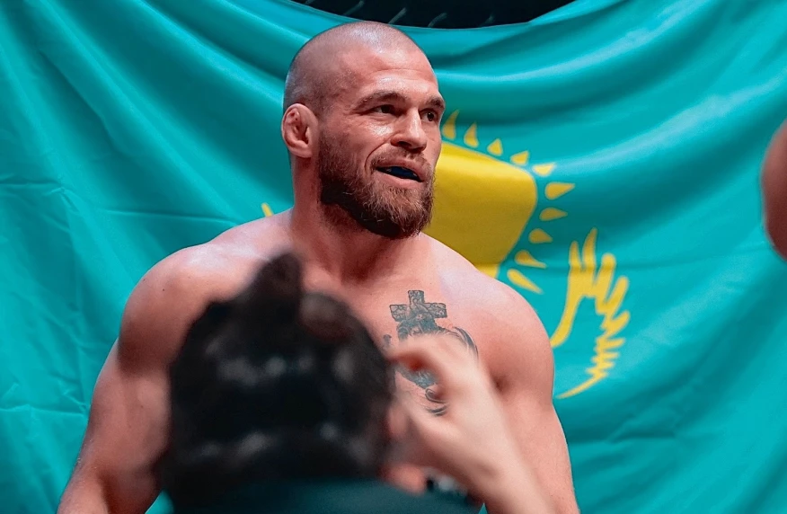Бой Артема Резникова в эфире телеканала Sport Plus Qazaqstan Бой Артема Резникова в эфире телеканала Sport Plus Qazaqstan