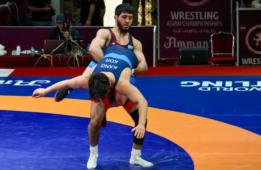 Омар Сатаев вышел в финал Чемпионата Азии (видео) Омар Сатаев вышел в финал Чемпионата Азии (видео)