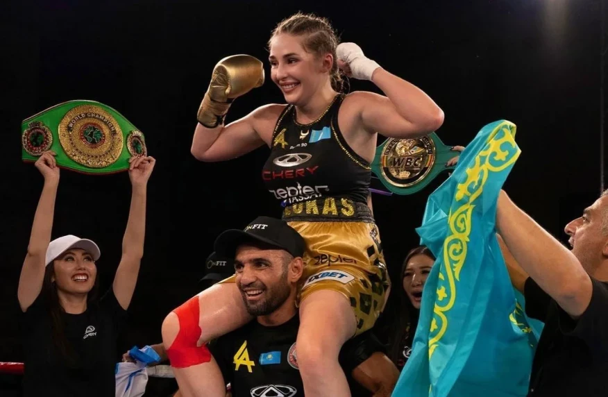 Ангелина Лукас Boxrec рейтингінің топ-10 жақындады Ангелина Лукас Boxrec рейтингінің топ-10 жақындады