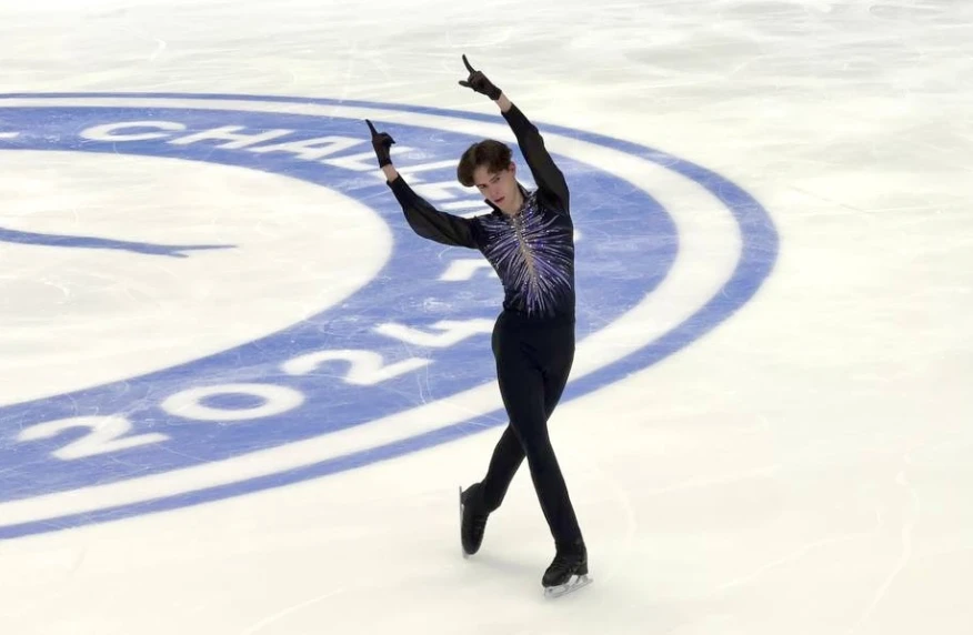 Михаил Шайдоров начал сезон с победы на Denis Ten Memorial Challenge Михаил Шайдоров начал сезон с победы на Denis Ten Memorial Challenge