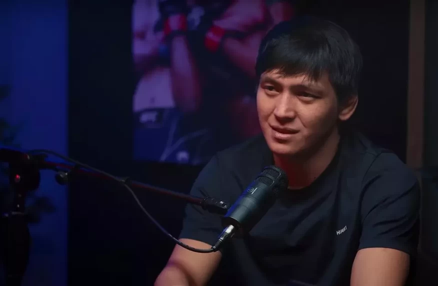 Несие төлеймін: Азат Мақсұм UFC-ден алған ақшасын қайда жұмсайтынын айтты Несие төлеймін: Азат Мақсұм UFC-ден алған ақшасын қайда жұмсайтынын айтты