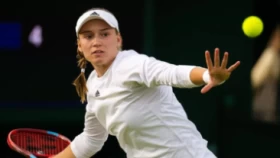 Елена Рыбакина Аделаидадағы жарысты жеңіспен бастады