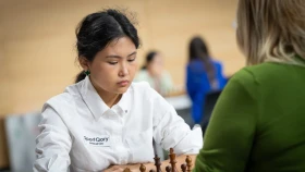 Бибисара Асаубаева стала трехкратной чемпионкой мира по шахматам