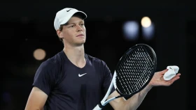 Әлемнің бірінші ракеткасы теннистен үш айға шеттетілді