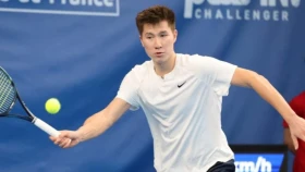 Бейбіт Жұқаев Глазгодағы турнирді жеңіспен бастады