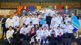 Жасөспірім боксшылар Румынияда топ жарды