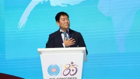 Ватанабэ Халықаралық гимнастика президенті қызметіне қайта сайланды