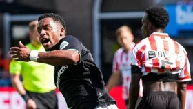 «Фейеноорд» Роттердамда ұпай жоғалтты