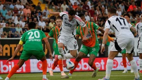 «Орлы» едут к неудобному сопернику. Где смотреть «Аланьяспор» — «Бешикташ»