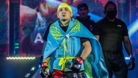 Два титульных боя, дебют Кайрата Ахметова и проверка для Асылжана Бакытжаулы. АСА анонсировали первый турнир 2026 года. Прямой эфир на Sport+