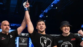 Дияр Нургожай нокаутом дебютировал в UAE Warriors