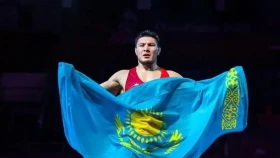 Азамат Дәулетбеков Азия чемпионатының үш дүркін жеңімпазы атанды