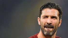 Буффон получит награду президента УЕФА