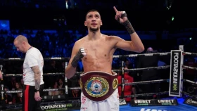 Отказавшийся драться за титул с Жанибеком Алимханулы британский боксер нашел себе другого соперника