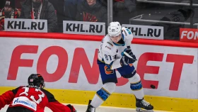 «Барыс» начал выездную серию с поражения