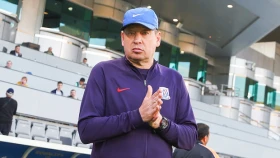 Клуб Слуцкого на старте. Где и во сколько смотреть матч «Шанхай Шеньхуа» - «Пхохан Стилерс»