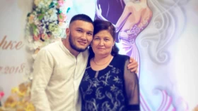 Жұман Жұмабеков: Өмірдегі қорғаушым да, қолдаушым да - анам