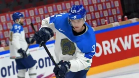 Хоккеист сборной Казахстана рассказал о переговорах с «Барысом»