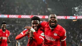 Чемпион начинает защиту титула. Где и во сколько смотреть матч ПСВ – Валвейк