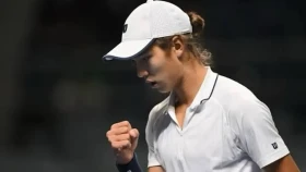 Амир Омарханов вышел в четвертьфинал турнира в Испании