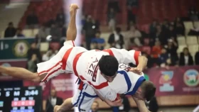 Бакуде қазақ күресінен ересектер арасындағы Еуропа чемпионаты басталды