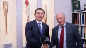 Қазақстан ҰОК басшысы Италия ҰОК президенті Лучано Буонфильомен кездесті