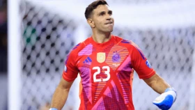 Эмилиано Мартинес – FIFA нұсқасы бойынша жылдың үздік қақпашысы