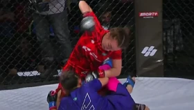 Жұлдыз Ахметова ММА-дан Қазақстан чемпионы атанды (видео)