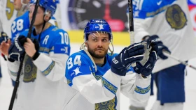 Четыре игрока сборной Казахстана попали в заявку «Барыса» на матч с «Металлургом»