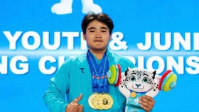 Едыге Емберды: Обновил рекорд Азии, впереди Чемпионат мира