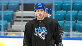 «Барыс» отказался от услуг российского защитника