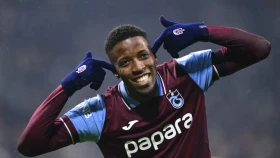 Симон Банза в погоне за «золотой бутсой». Где смотреть «Трабзонспор» – «Хатайспор»?