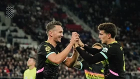 ПСВ Эредивизиде қатарынан тоғызыншы жеңісіне жетті (видео)