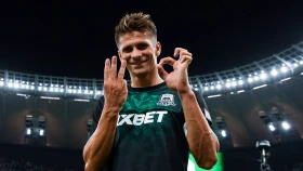 Защитник сборной Беларуси прибыл в Алматы для подписания контракта с казахстанским клубом