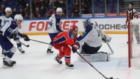 Барыс продлил безголевую серию