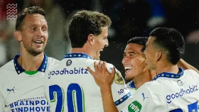 ПСВ разгромил «Алмере Сити» (видео)