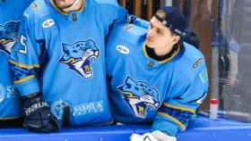 Шутов может сыграть первый матч за «Барыс» после возвращения