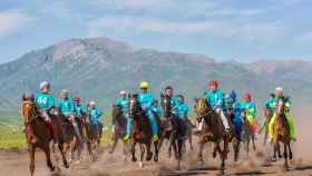 25 миллион үшін жарыс. Бәйгеден Қазақстан чемпионатының алтыншы кезеңін қайдан көруге болады