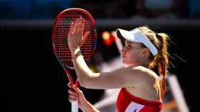 Елена Рыбакина увеличила преимущество Казахстана в противостоянии с Австралией на BJK (видео)