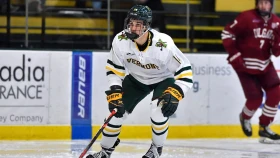 Америкада ойнау тәжірибесі бар хоккейші мансабын «Барыста» жалғастырады