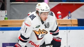 Стал известен срок нового контракта Никиты Михайлиса с «Металлургом»