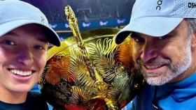 Первая ракетка мира объявила о прекращении работы со своим тренером